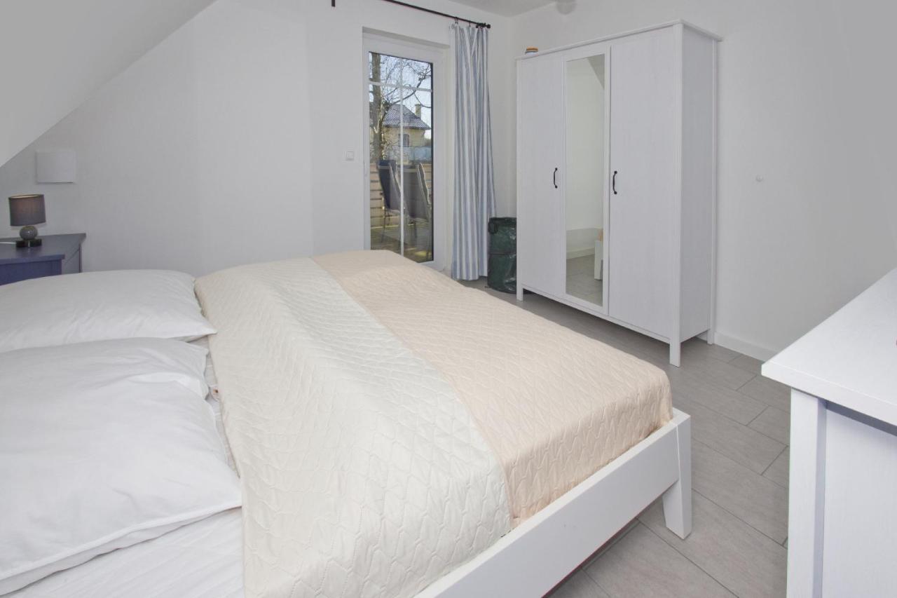 Ferienwohnung Liesi Fewo Og - Balkon, Ruhige Lage Putbus Exterior photo